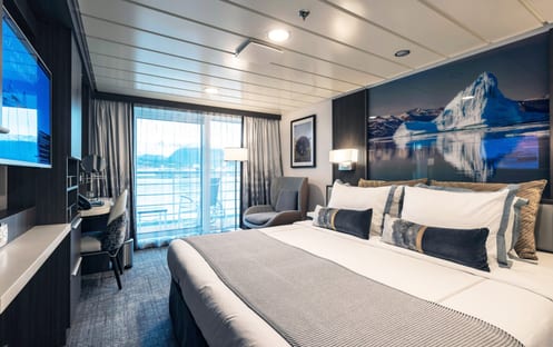 AE Expeditions, SYLVIA EARLE, Captains Suite 420, Richard IAnson-10